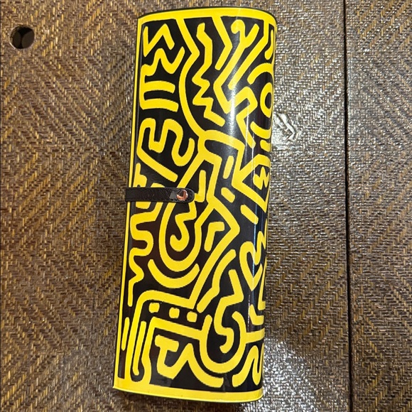 Keith Haring print Patricia Field Vibrant Yellow and Black Graphic Clutch- NWOT - Picture 7 of 9
